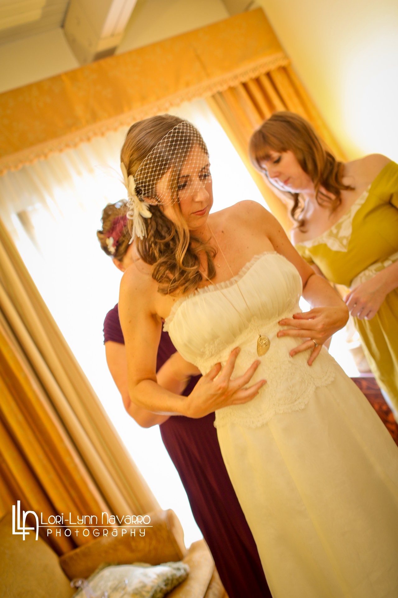 Cristin Getting Ready (8 of 1)